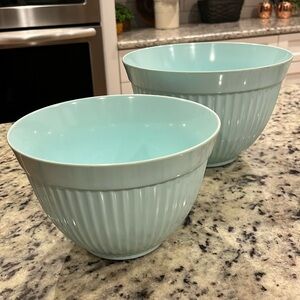 Bundle up to shabby chic bowls